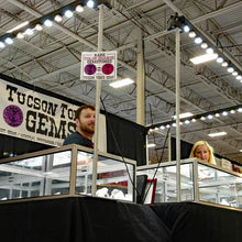 Load image into Gallery viewer, Best LED jewelry display lighting for Tucson gem shows